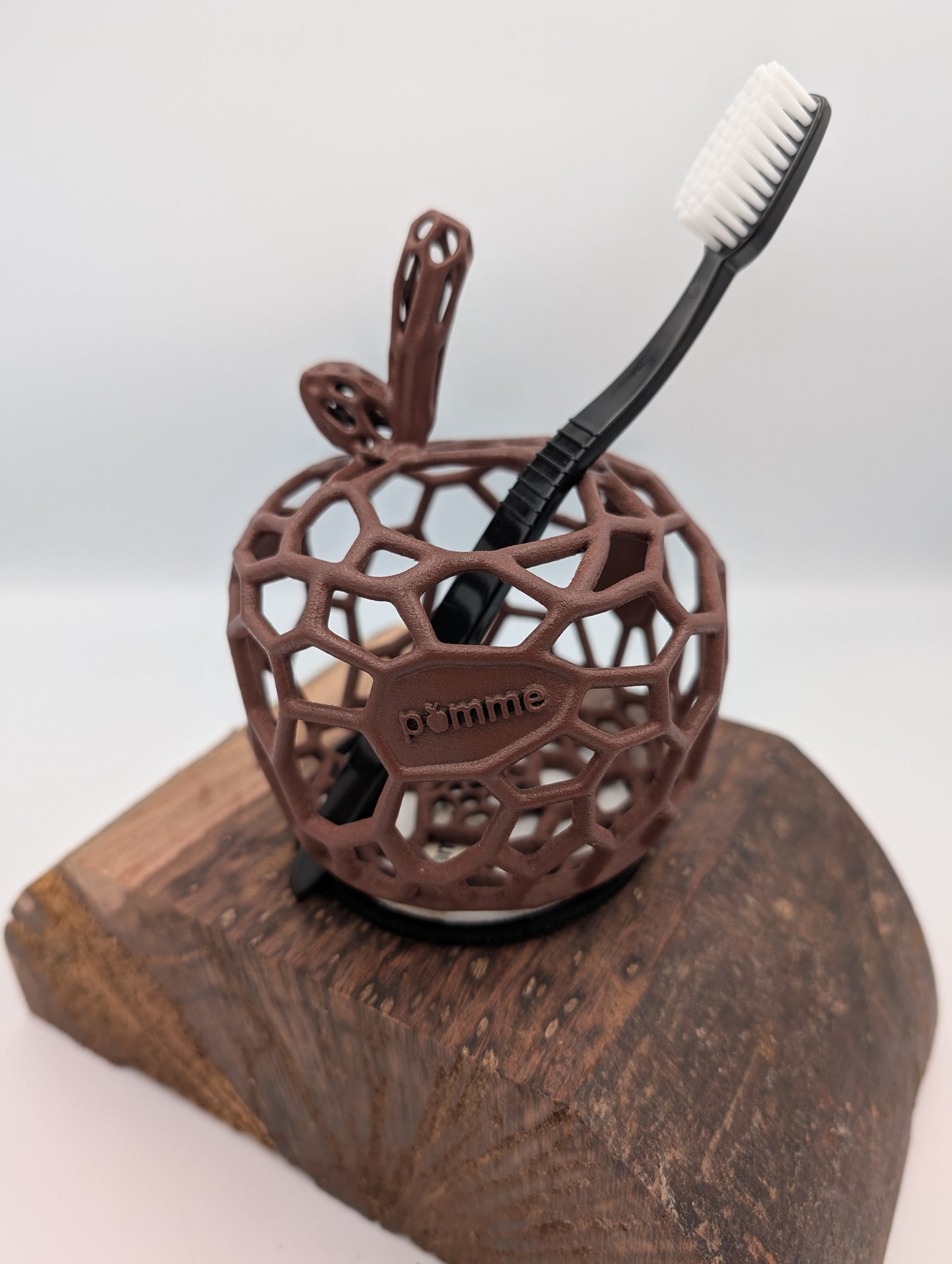 Pomme Plant: Autumn Burgundy